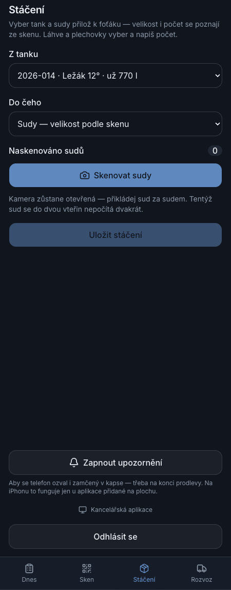 Dávkový sken sudů při stáčení